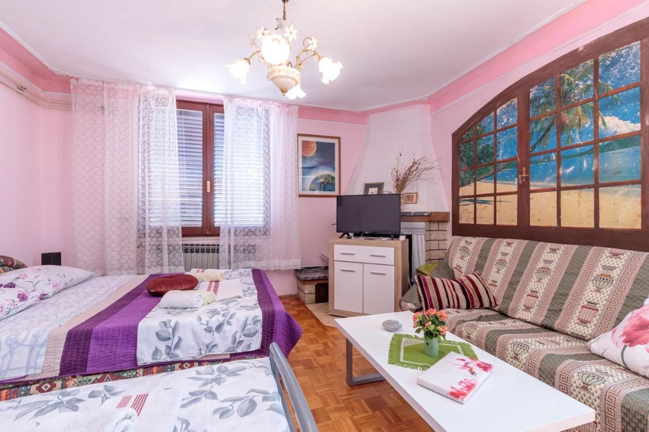 Apartments Volte Rovigno 外观 照片